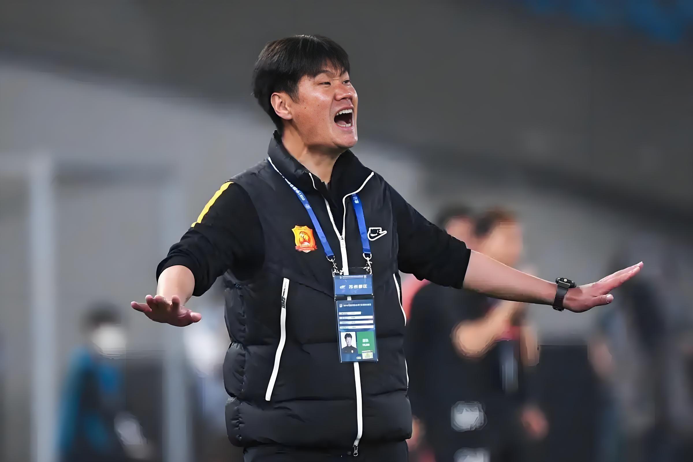 转会期体能课后，北京首钢门线救险备战NBA常规赛，质疑声仍在，资深球员宣示担当